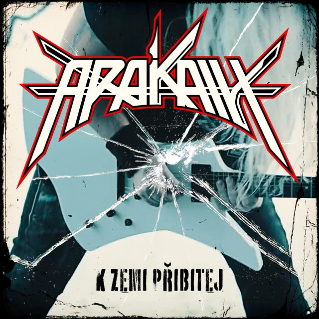 K zemi přibitej