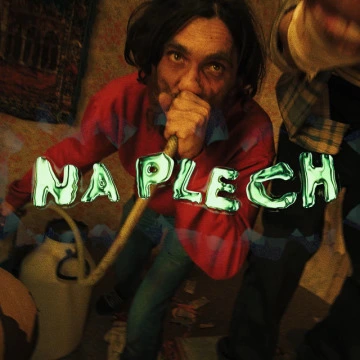 NA PLECH (2025)
